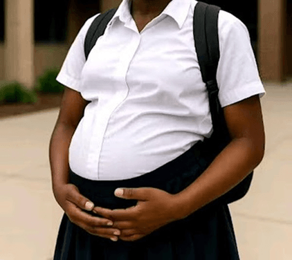 Babu Alivyonipa Mimba, Huku Nikiwa Mwanafunzi – Full Story